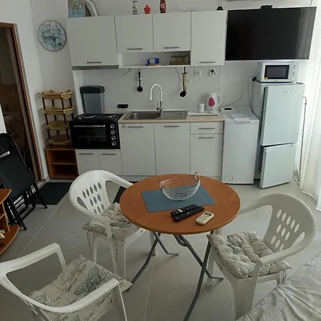 Apartment амадеус 11 *