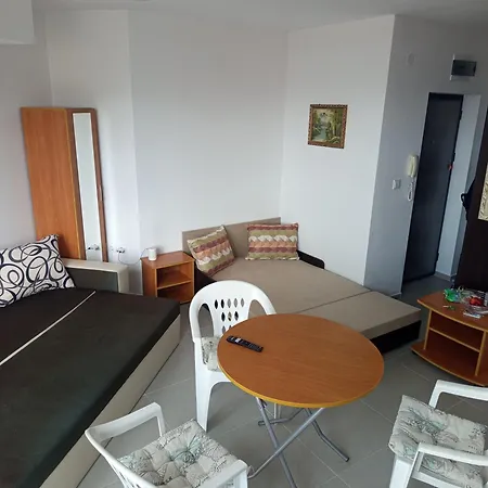 Apartment амадеус 11 *